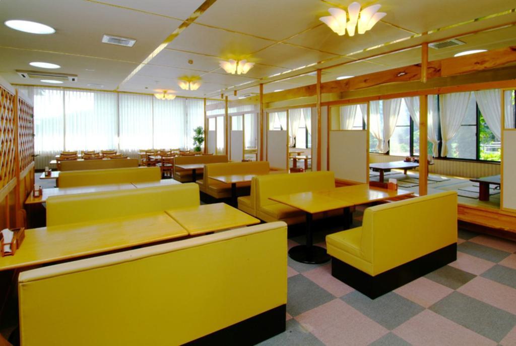 Ishiuchi Yungparunas Hotel Minamiuonuma Ngoại thất bức ảnh