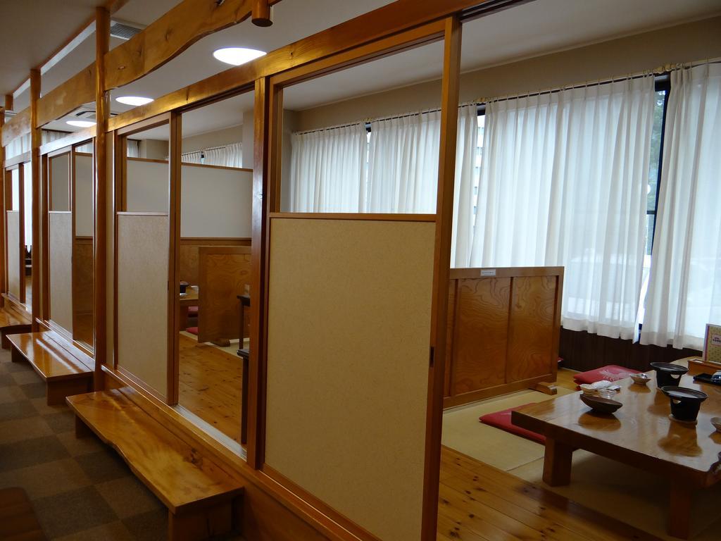Ishiuchi Yungparunas Hotel Minamiuonuma Ngoại thất bức ảnh
